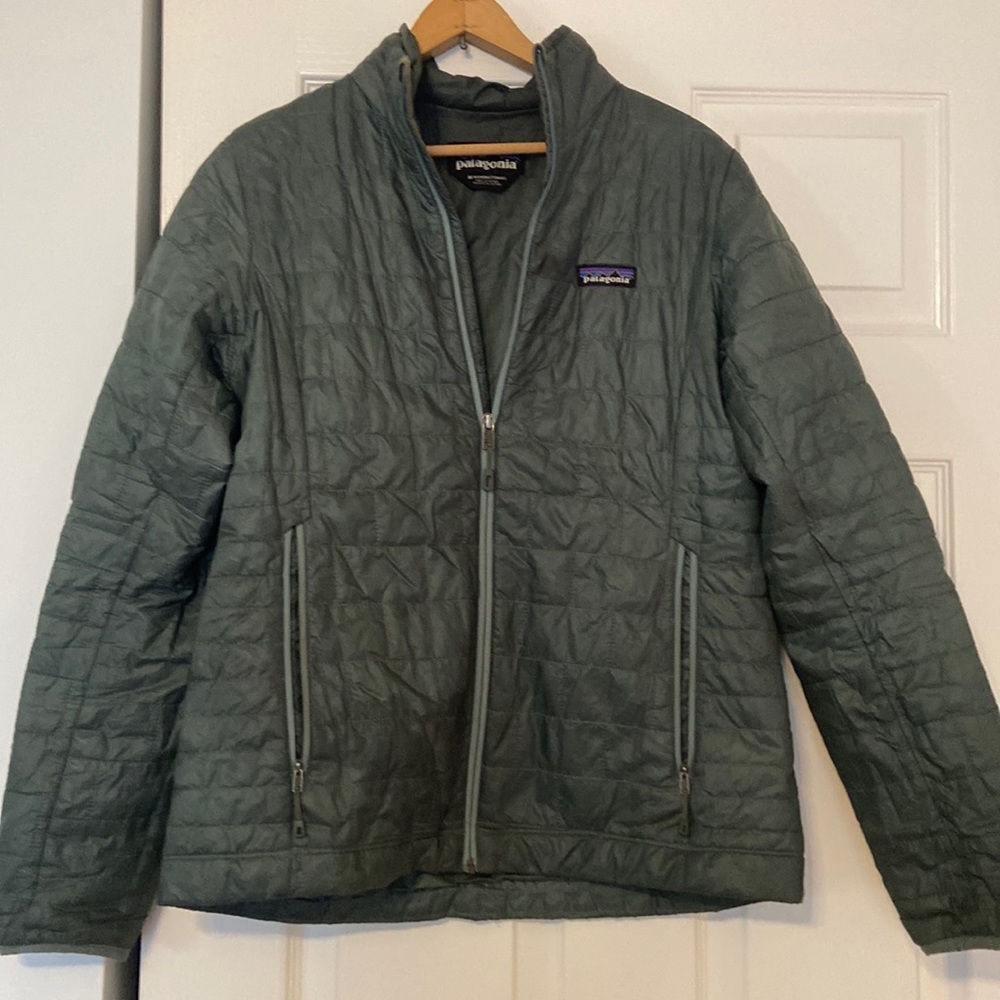 Patagonia women’s nanopuff